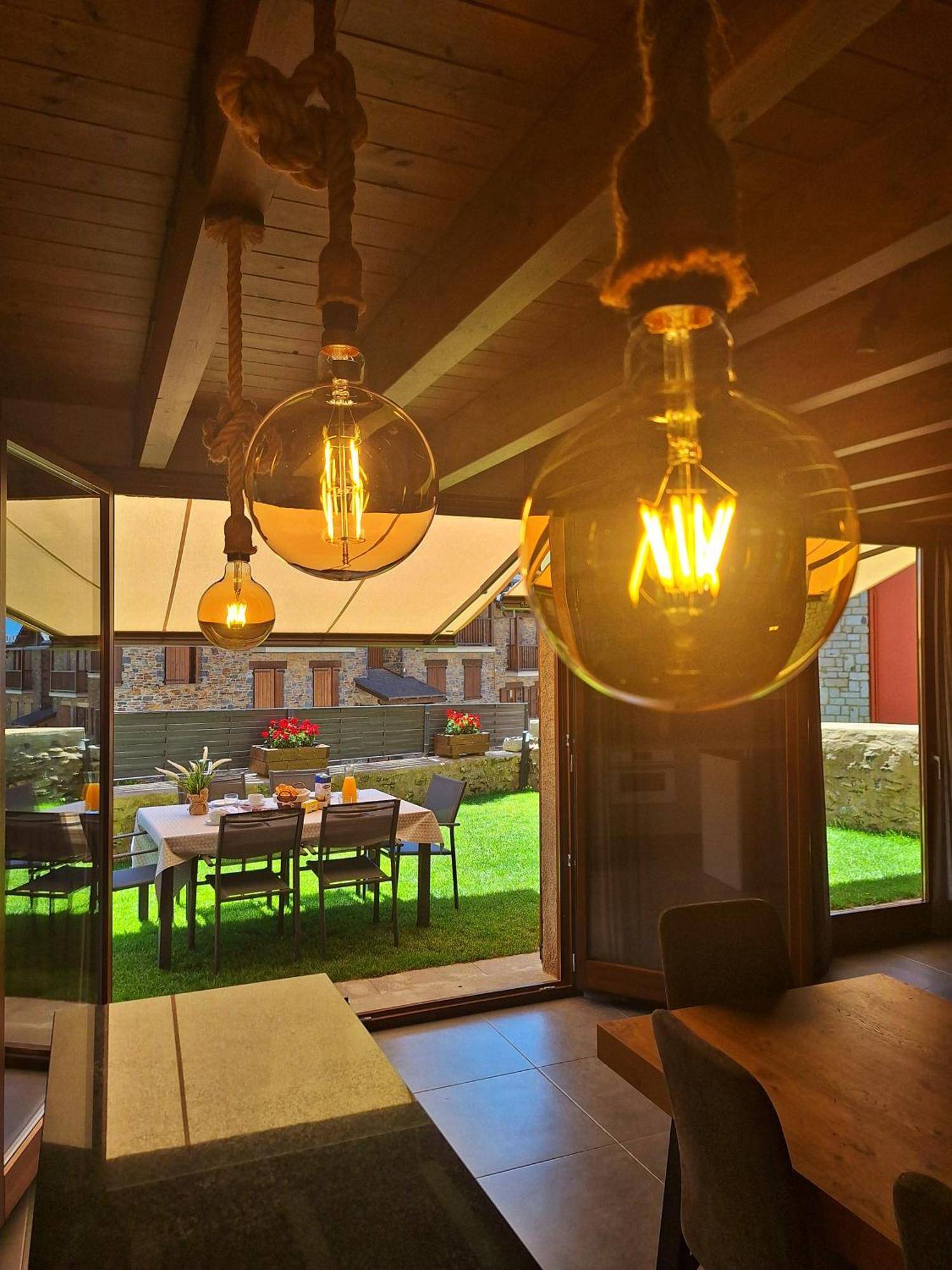 Apartament "Enclau" Turismo Rural Cal Rialla Льивия Экстерьер фото